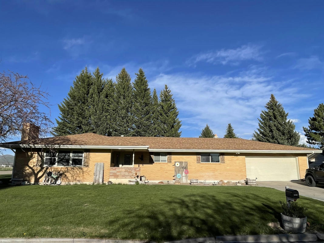 380 MOUNTAIN VIEW AVE, SODA SPRINGS, ID 83276, photo 1 of 50